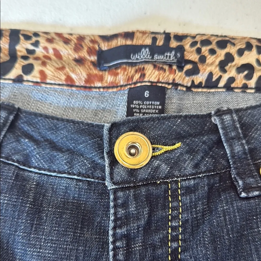 Willi Smith Ankle Cropped Jeans in Classic Blue - Image 6