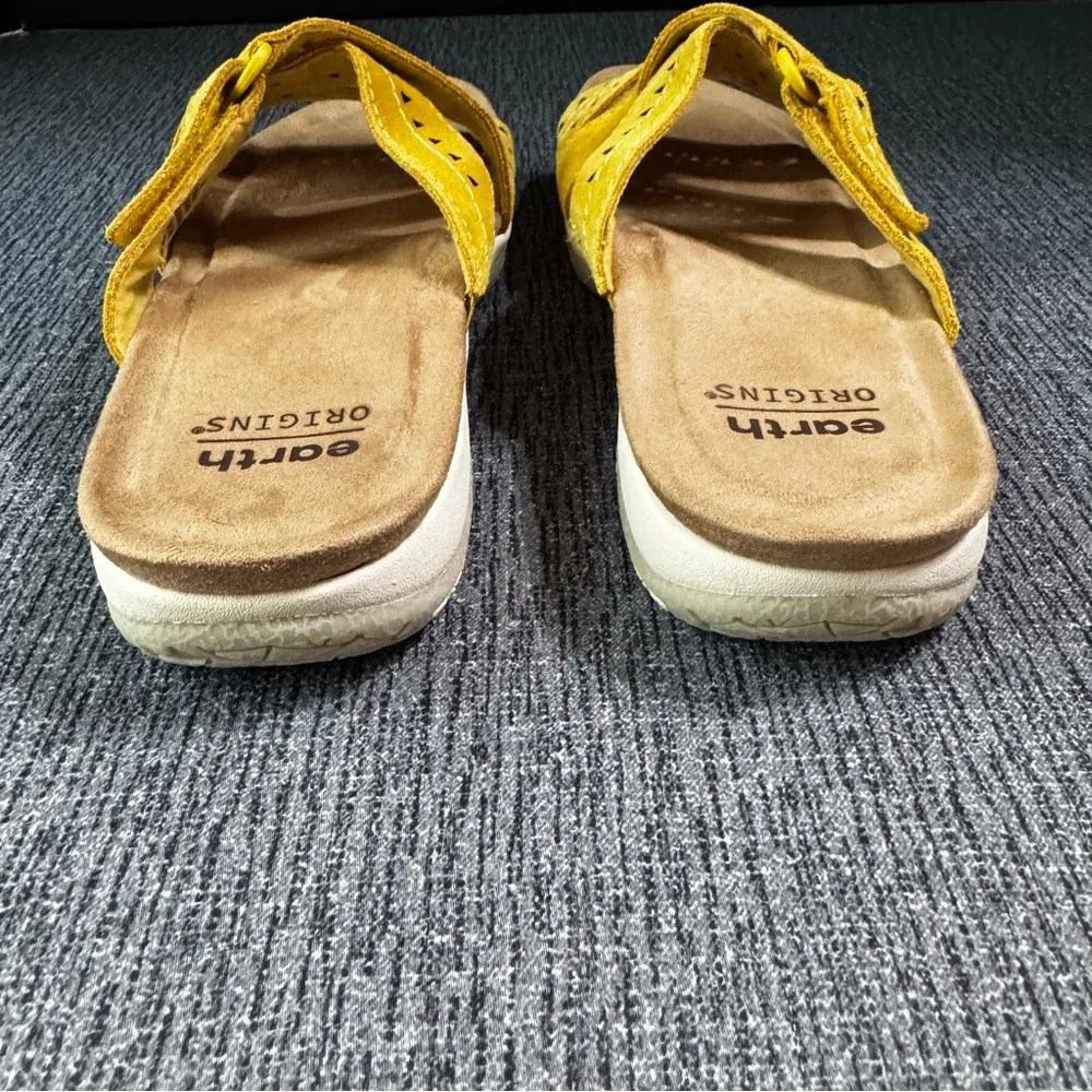 Earth Origins Women’s Suella Slide On Sandals - Image 7