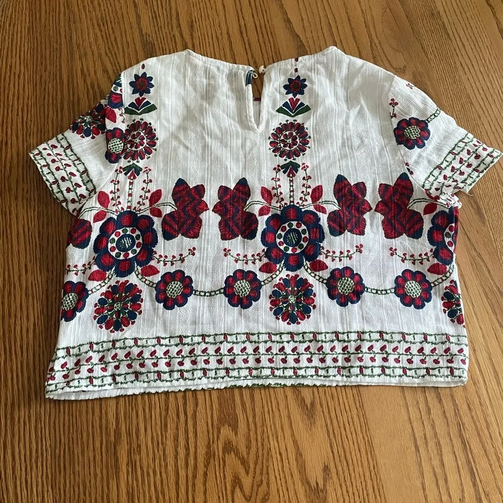 SHEIN embroidered floral print blouse floral cropped boxy comfy resort wear Sz S - Image 8