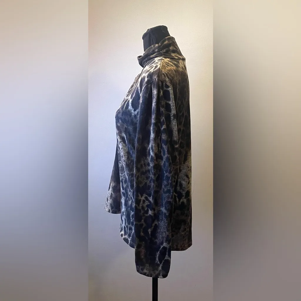 Kim Rogers- Animal Print Long Sleeve Blouse Size M - Image 2