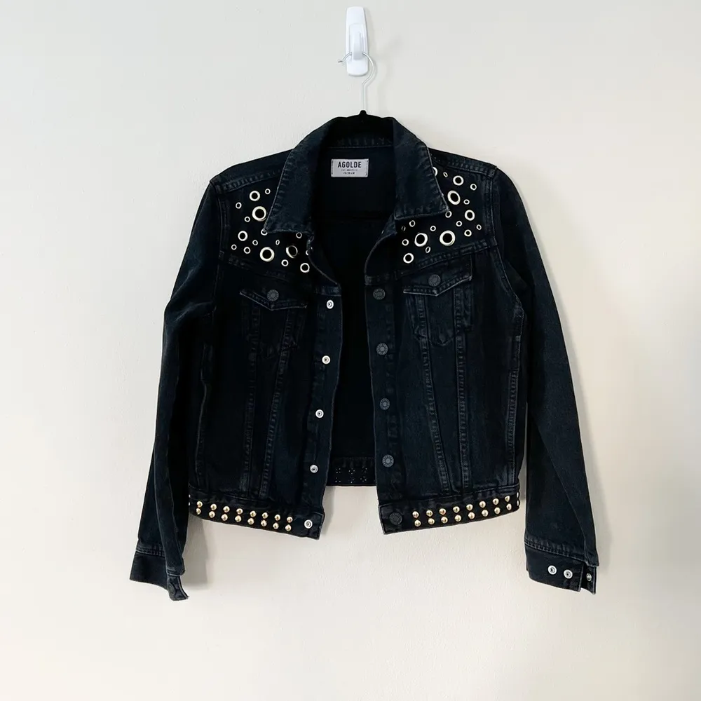 AGOLDE  Reputation Studded Overtone Jean Jacket Medium - Image 54