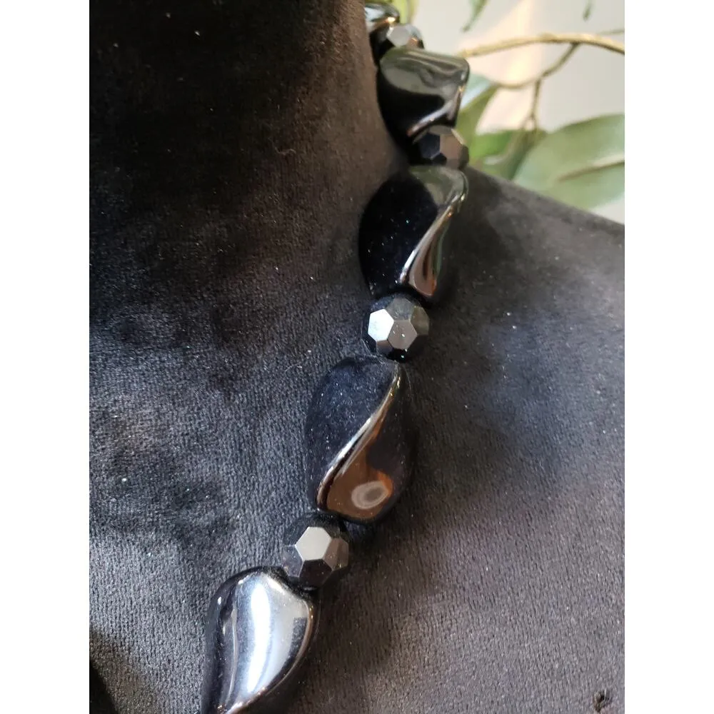 Womens Silver Tone Black Onyx Gemstone Encrusted Crucifix Pendant Necklace - Image 6