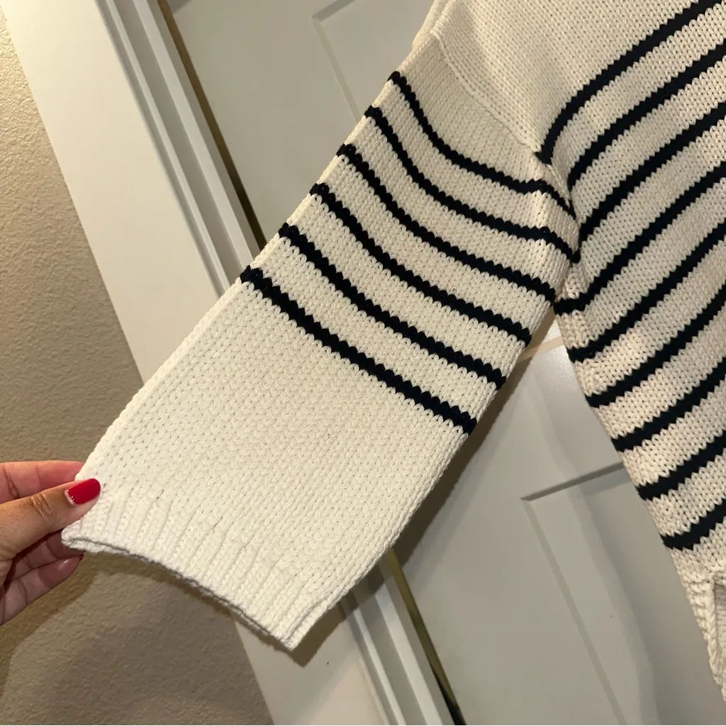 Loft Outlet Ivory w/ Navy Blue Stripes sweater Large NWT - Image 2