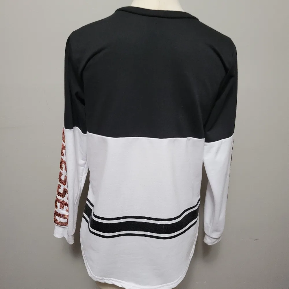 Rue21 sequin embellished sweatshirt size small - Image 6