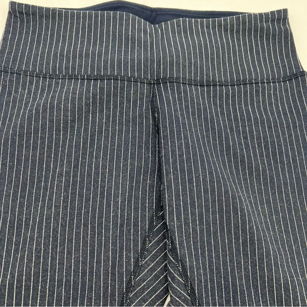 Lululemon Wunder Under Pants Pinstripe Navy w/White Pinstripes Size 6 - Image 5