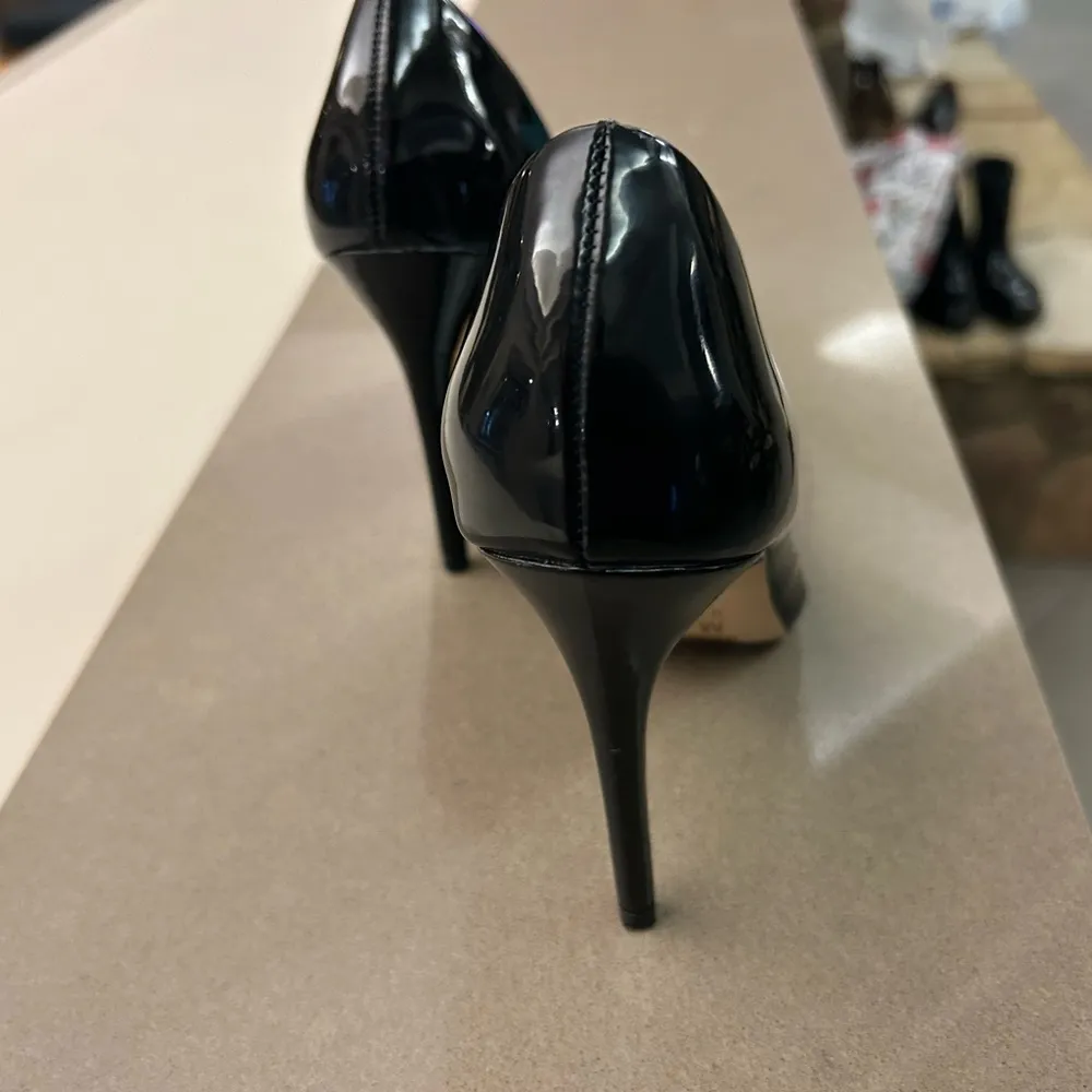 Mix No. 6 Black Women's Heels-damage where price tag was taken off inside-size 7 - Image 7