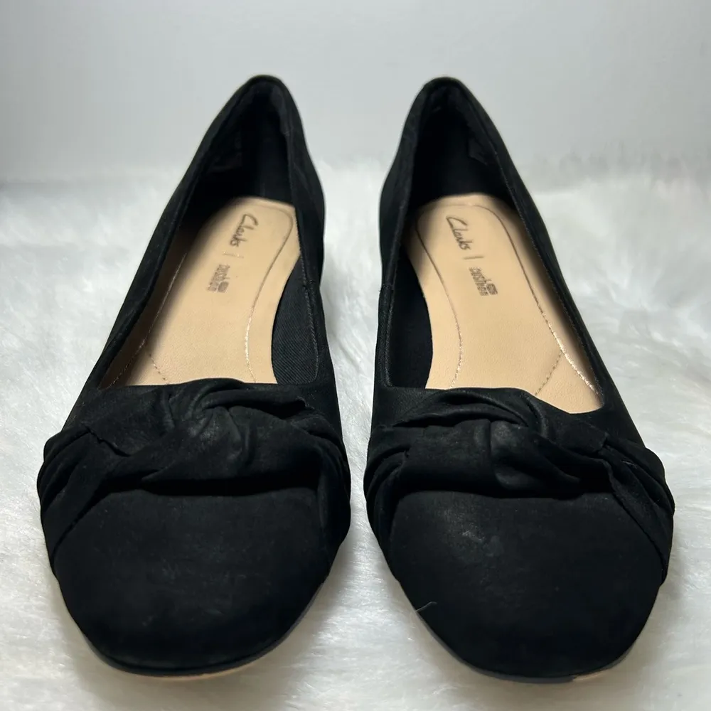 Clarks Orabella Lily Nubuck Court Size 7M - Image 5