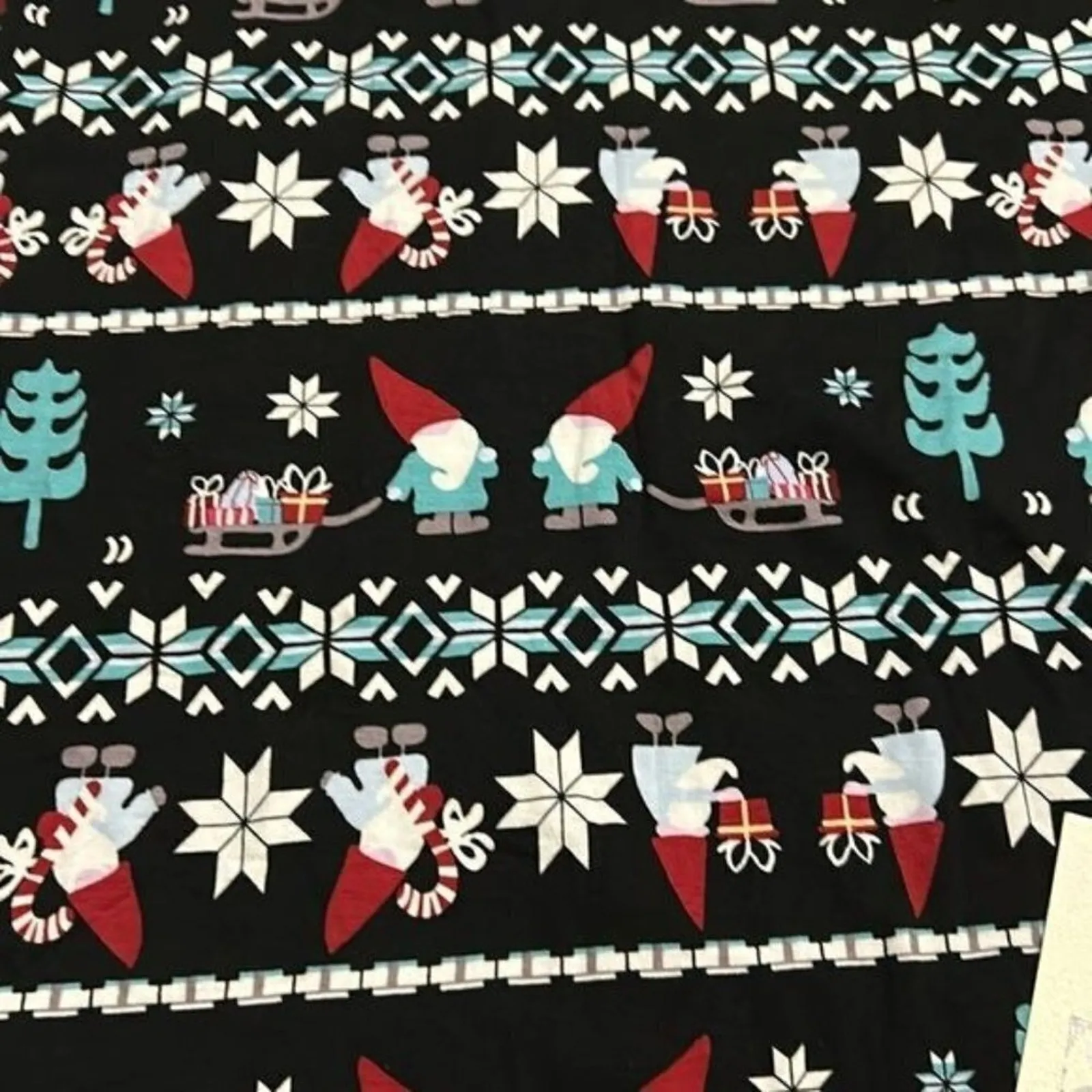Christmas Holiday Gnome Casual Loose Soft Short Sleeve with Pockets pjs 2XL Size XXL - Image 3