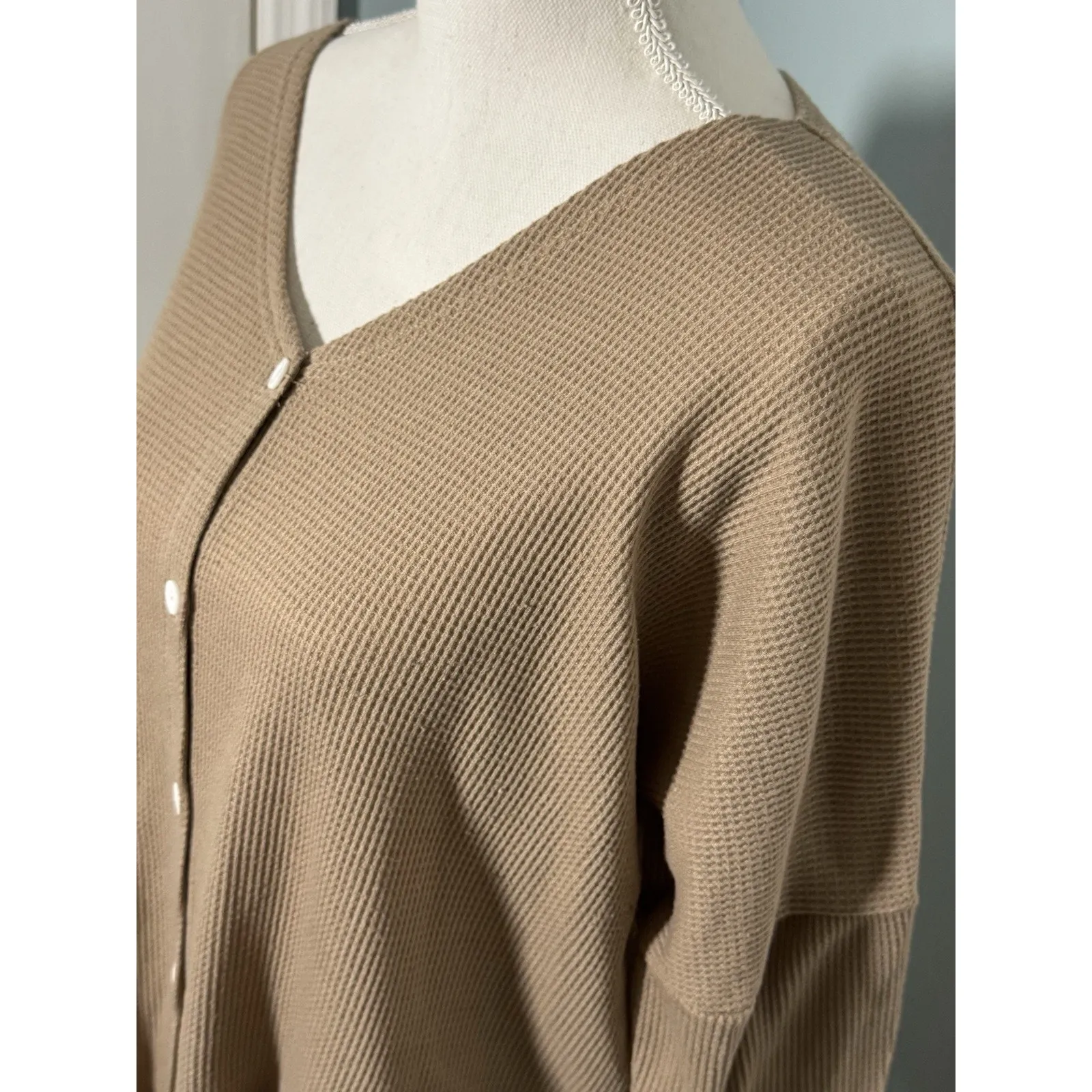 Ekouaer Tan Waffle Night Button Up Lounge Top, XLSDS - Image 3