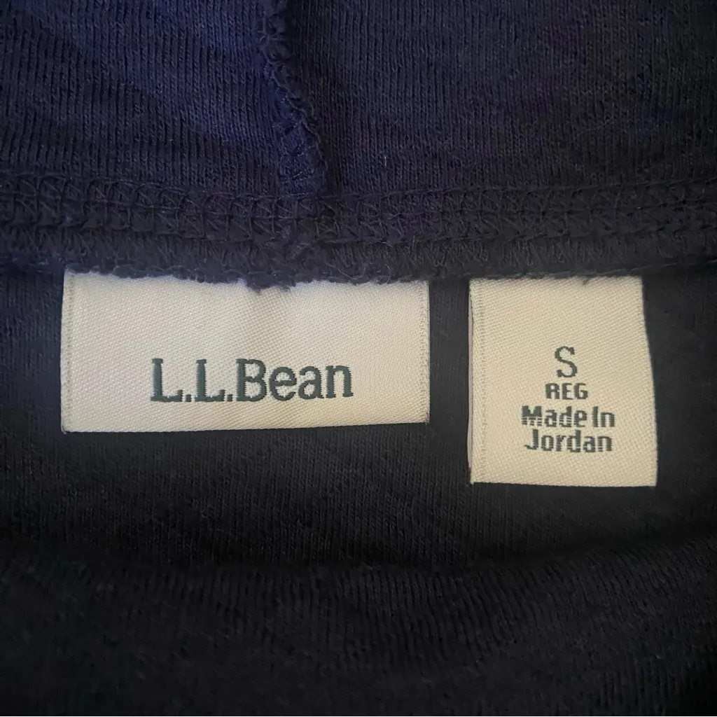 L.L. Bean Women’s Navy Pullover Cowl Collar Sweatshirt Size Small - Image 4