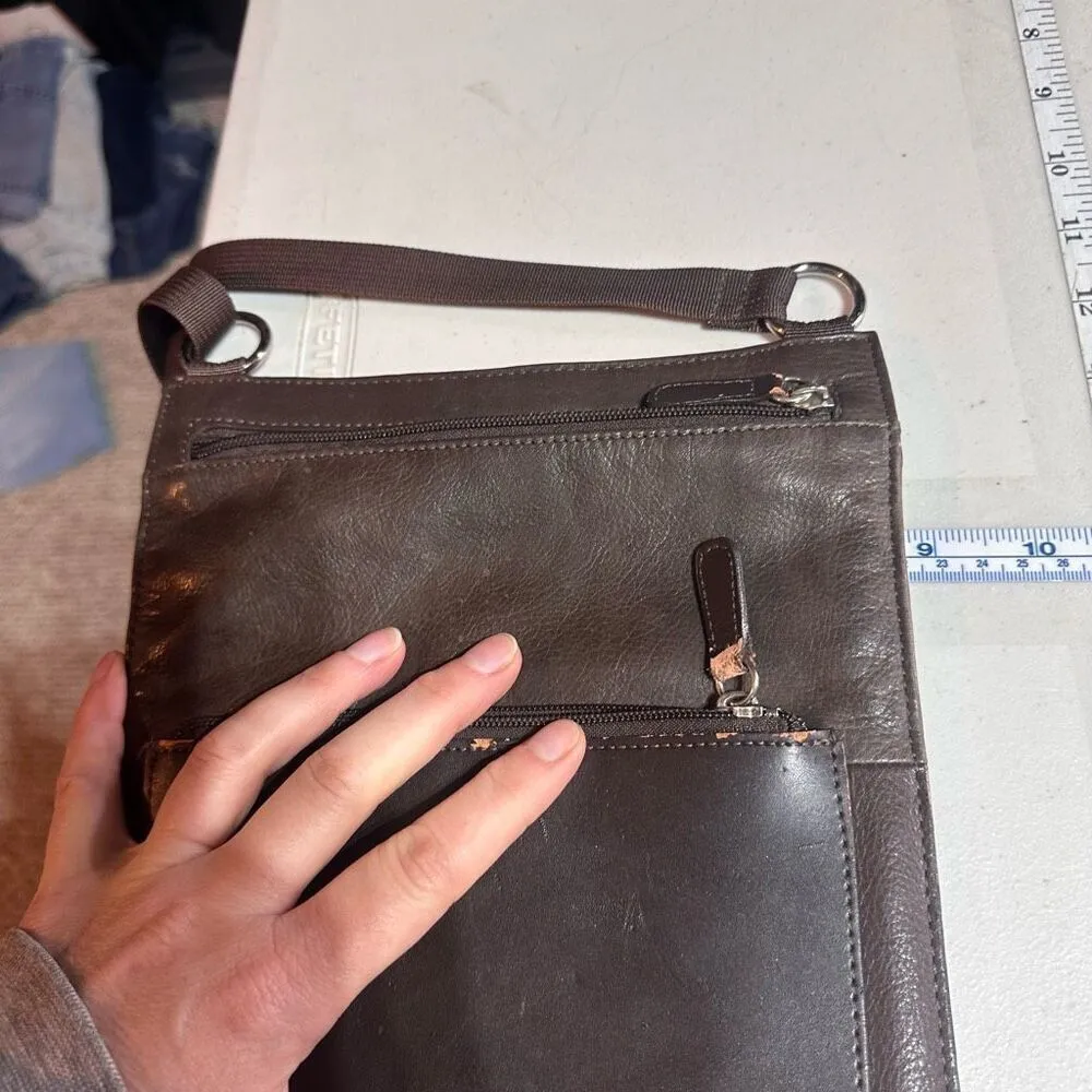 Vintage 90s Wilsons Leather Crossbody Bag‎ Brown - Image 6
