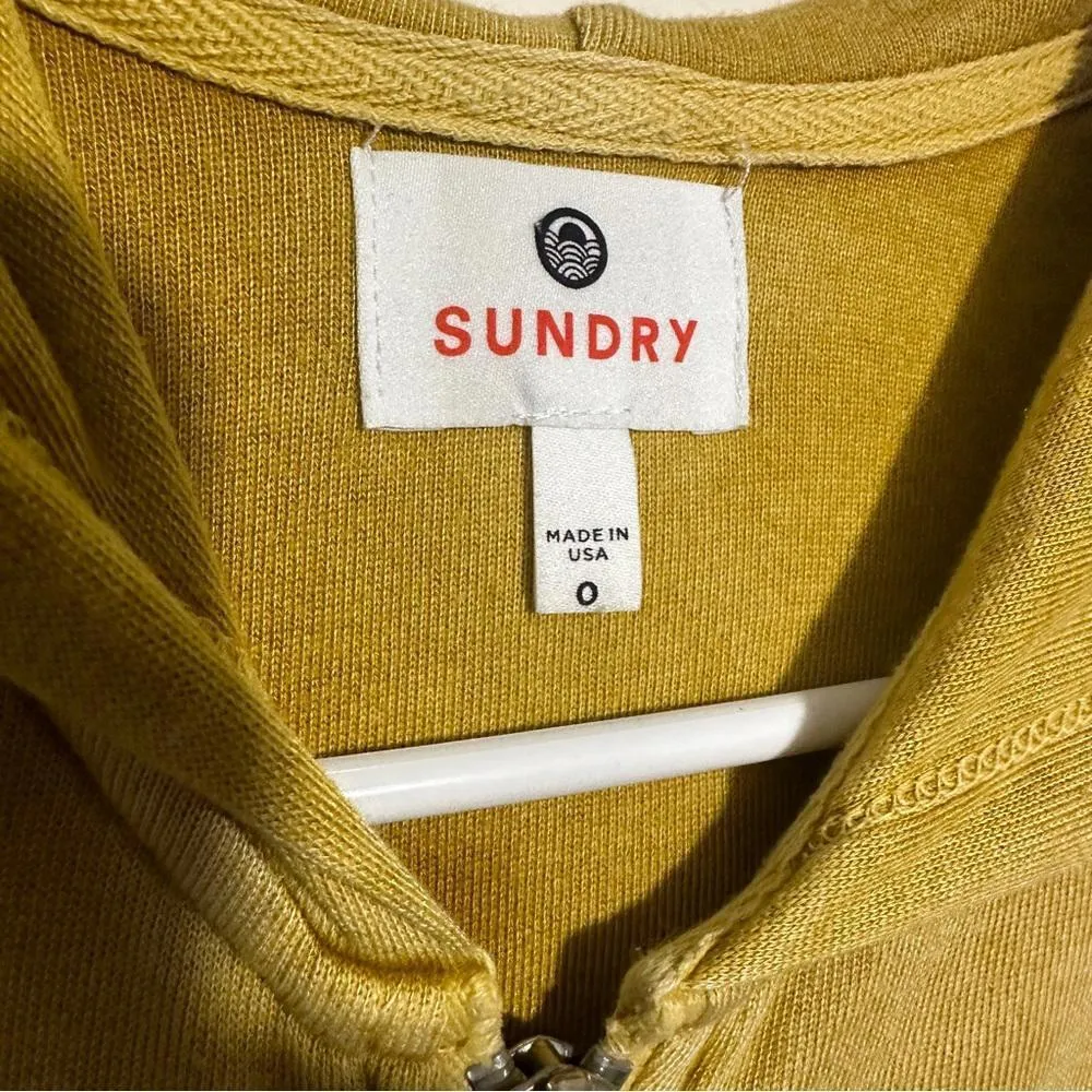 Sundry Let It Shine Graphic Hoodie in Vintage Saffron Yellow Gold Size:‎ Small - Image 3