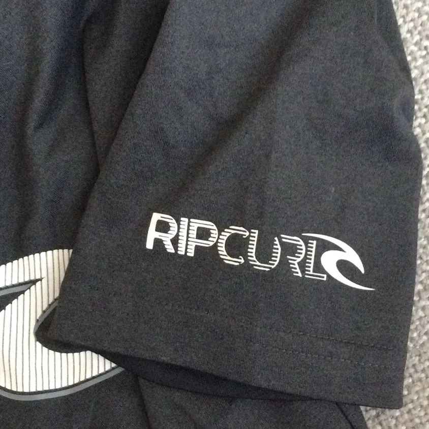 Rip curl rash guard - Image 3