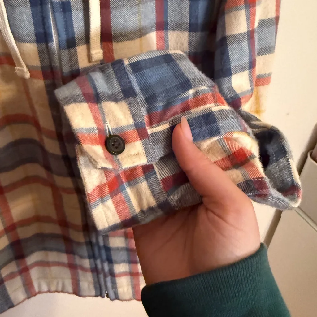 L.L. Bean Scotch Plaid Flannel Zip Hoodie in Bean of Freeport Cream Blue Size undefined - Image 8