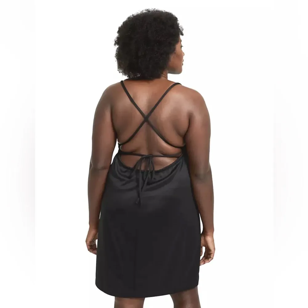 💛PASTEL YELLOW💛 NWT Nike Sportswear Icon Clash Dress WOMENS 1X - Image 2