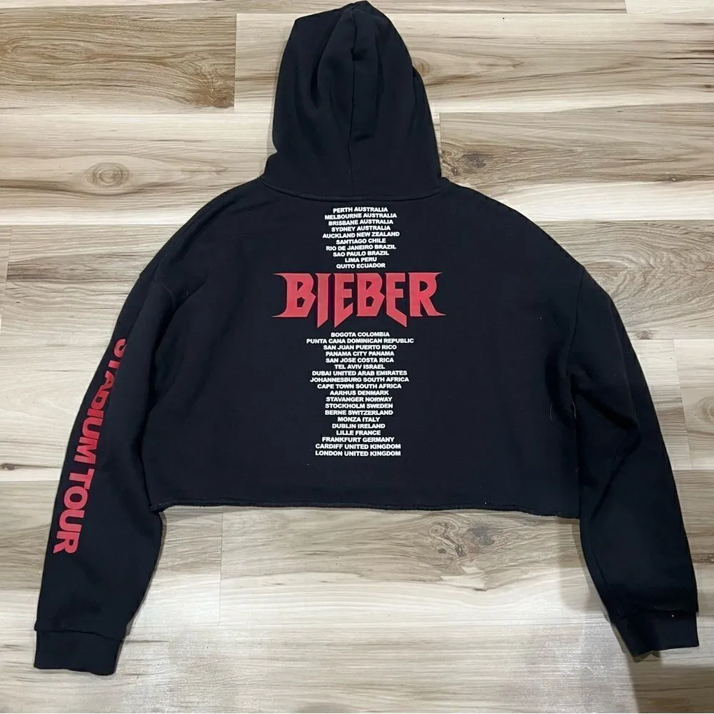 Justin Bieber Purpose Stadium Tour Crop Top Hoodie Women’s Large - Image 3