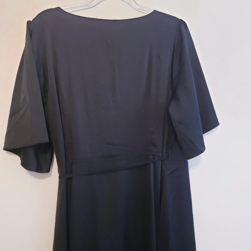 Baltic Born Vara Satin Maxi Wrap Dress Short Sleeve New Without Tags - Image 9