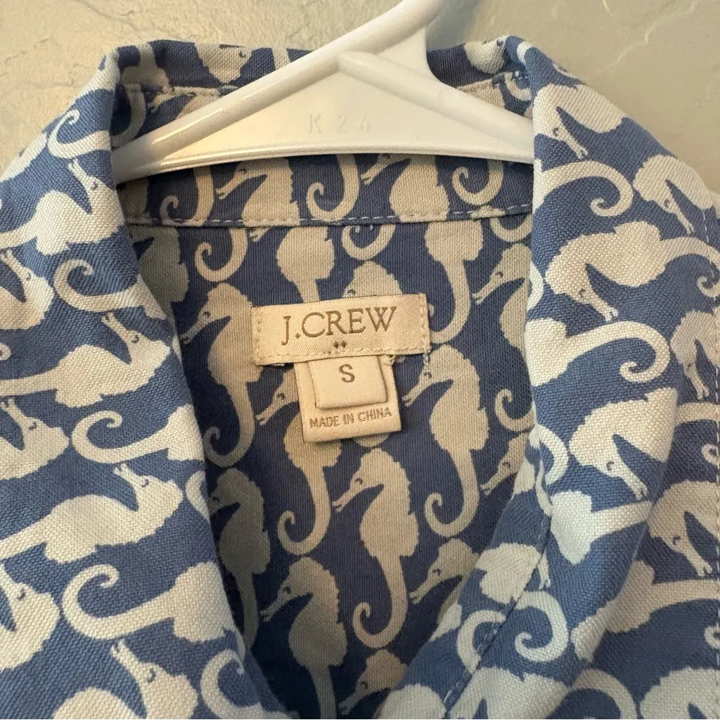 J. Crew boyfriend seahorse chambray long sleeve cotton button up size small Blue - Image 14