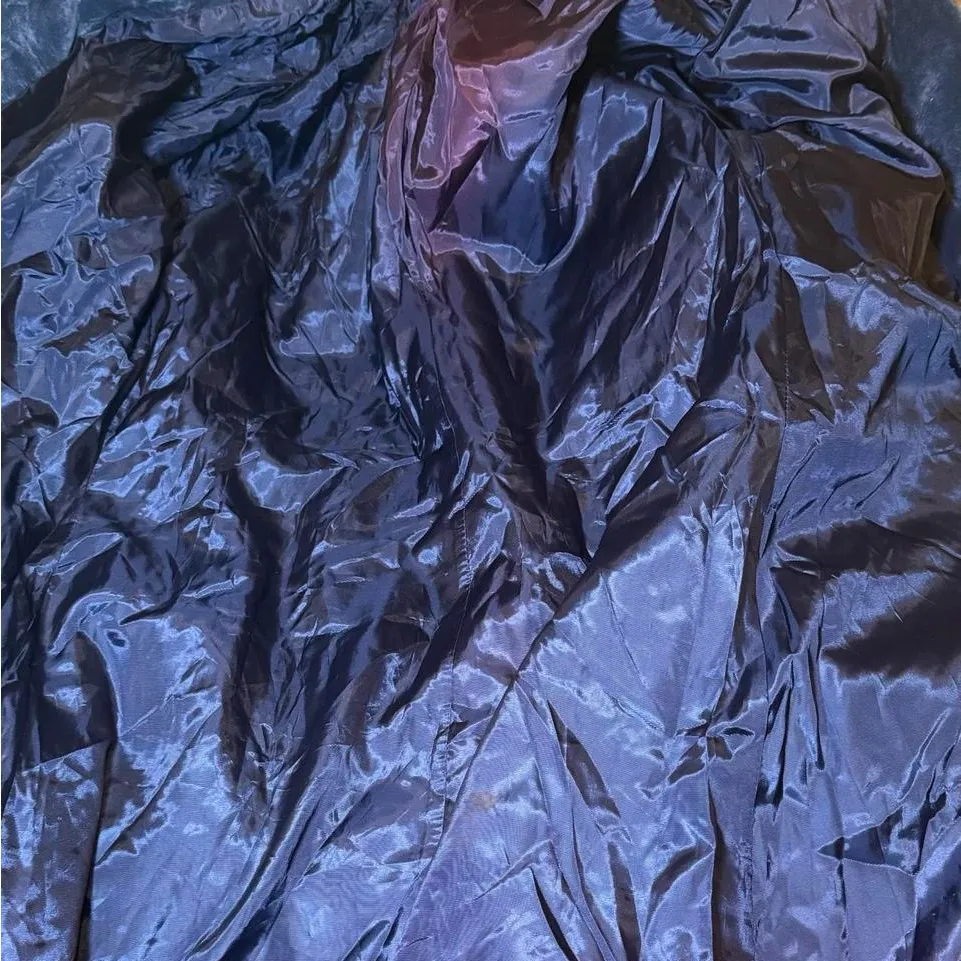 ✨ Y2K Penny Lane Faux Fur Coat ✨
iconic early 2000s energy 💿🦋 Blue Size XS - Image 6