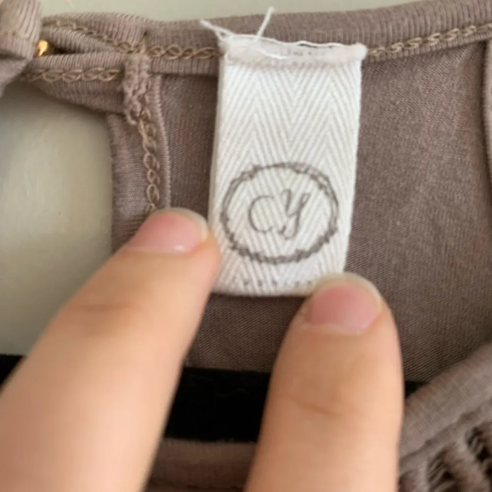 Cute flowy boho tank top - Image 2