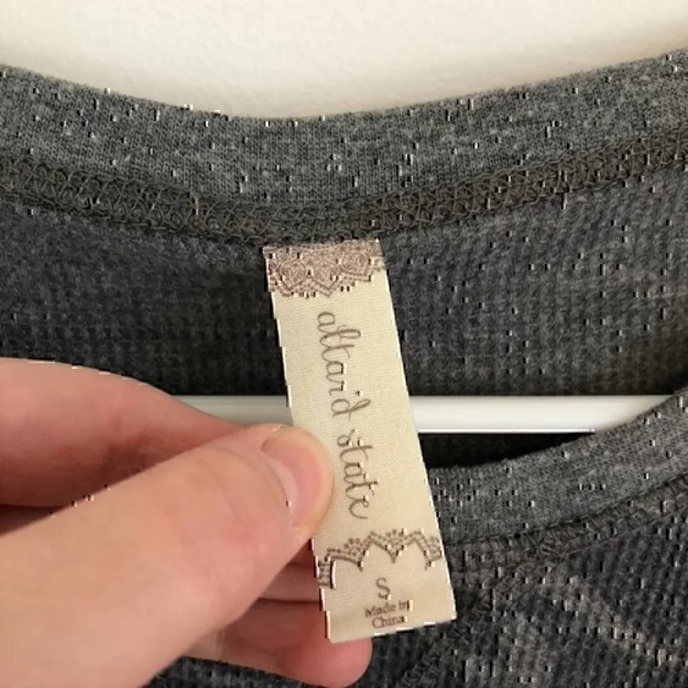 ALTAR'D STATE Gray Camo Camouflage Waffle Knit Thermal Long Sleeve Tee Top Small - Image 4