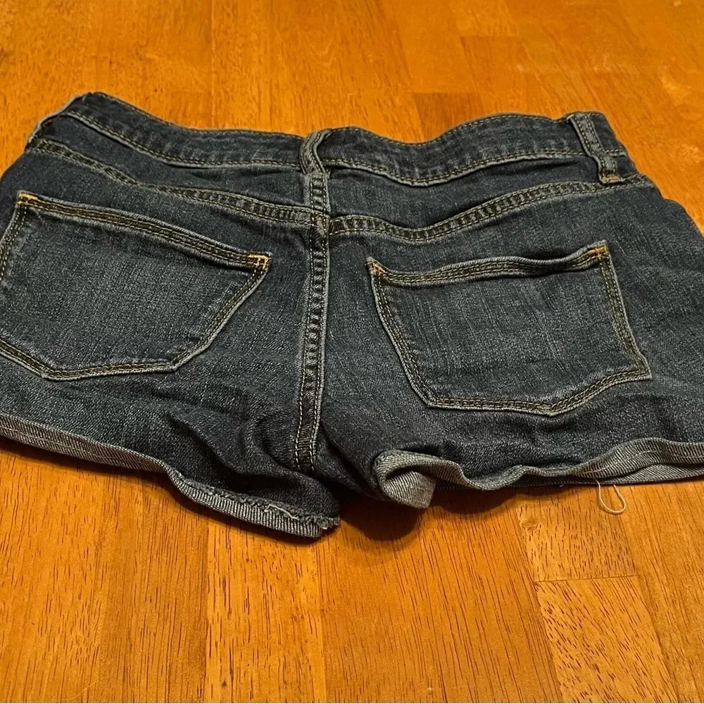 Universal Thread High Rise Shortie cutoff shorts, size 0 - Image 2