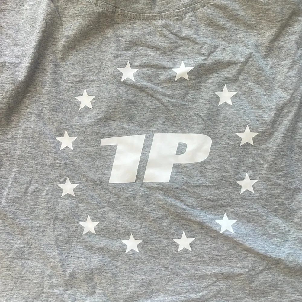 1st Phorm Cropped Long Sleeve Gray Size L - Image 2