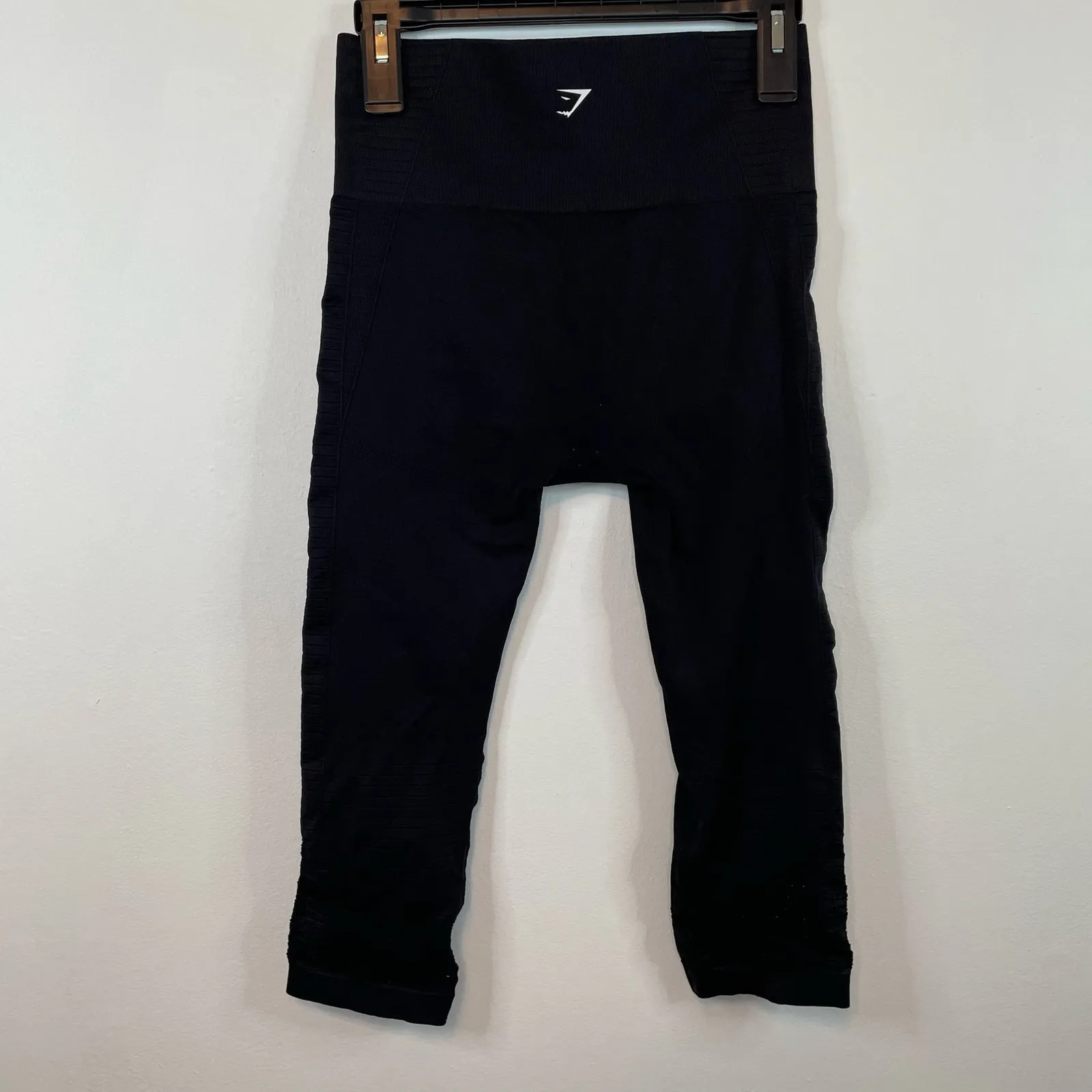 Gymshark Black Energy Seamless Crop Leggings High Waisted Perforated - Image 6