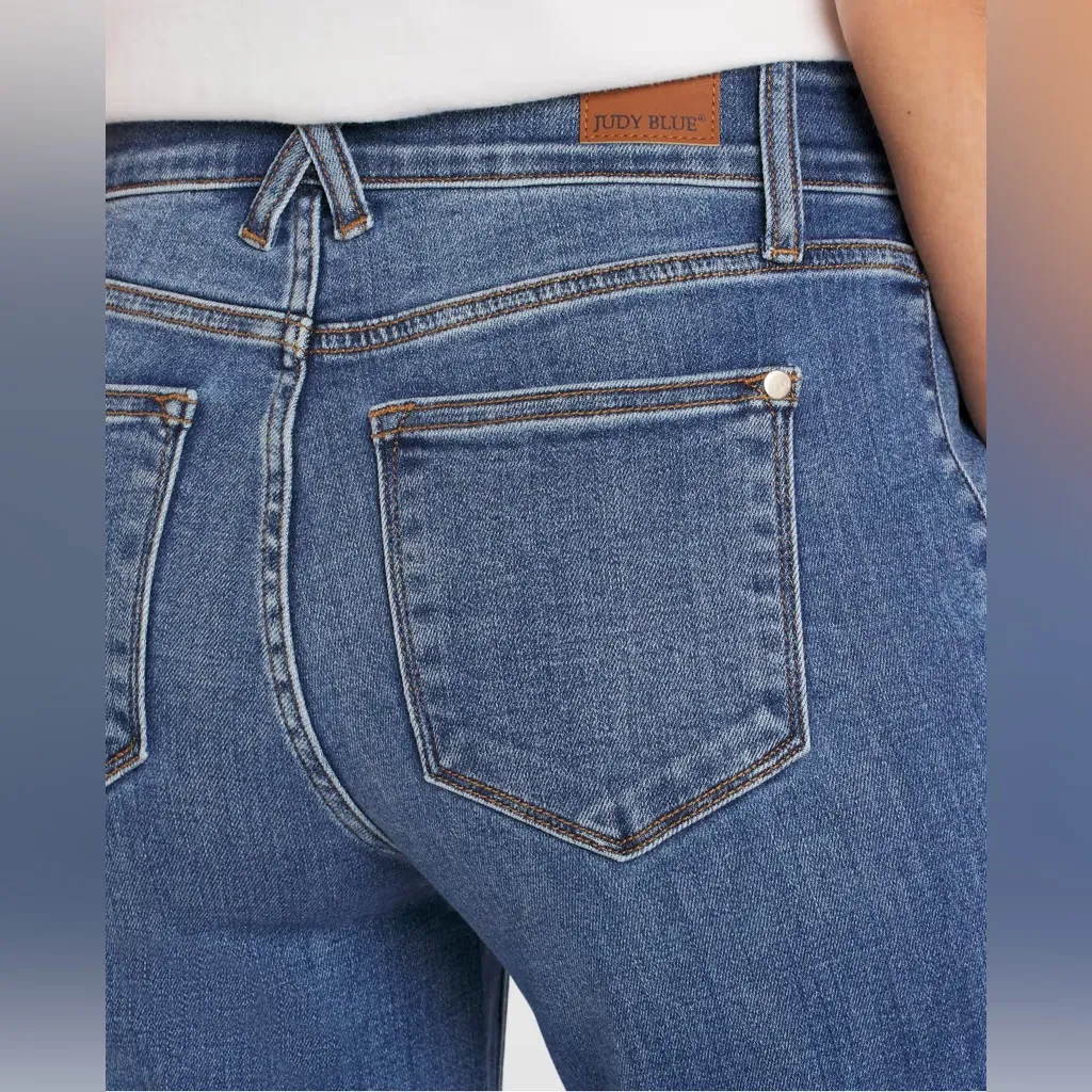 JUDY BLUE Baylor High Rise Button Detail Wide Leg Jean Size 3/26 NWT STITCH FIX - Image 3