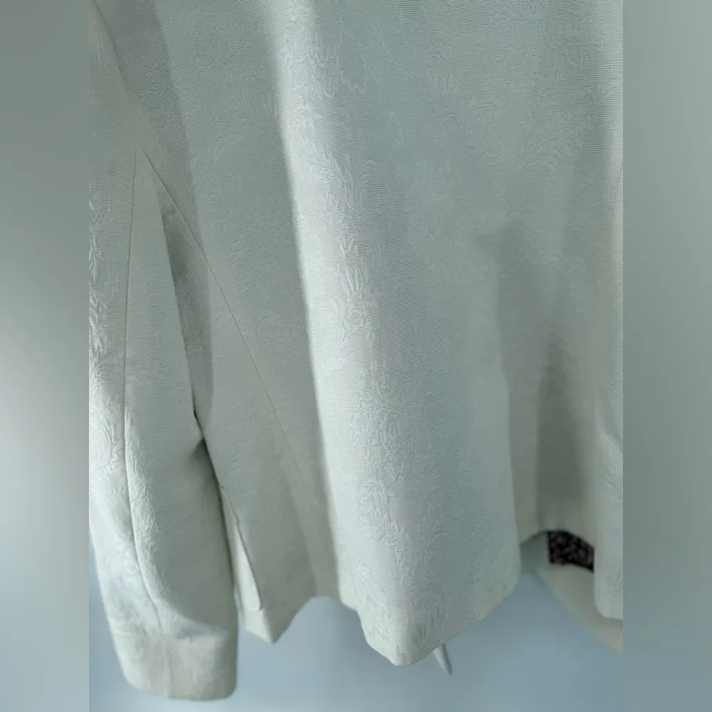 Talbots White Pea Coat Blazer Style Double-Breasted Elegance Size Small - Image 5