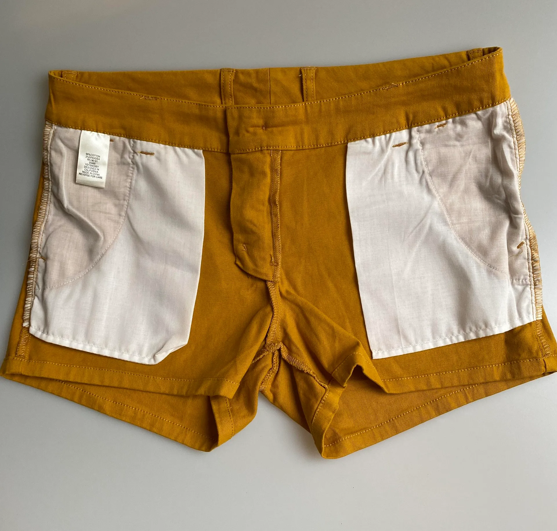 Shorts [Size 7] - Image 4
