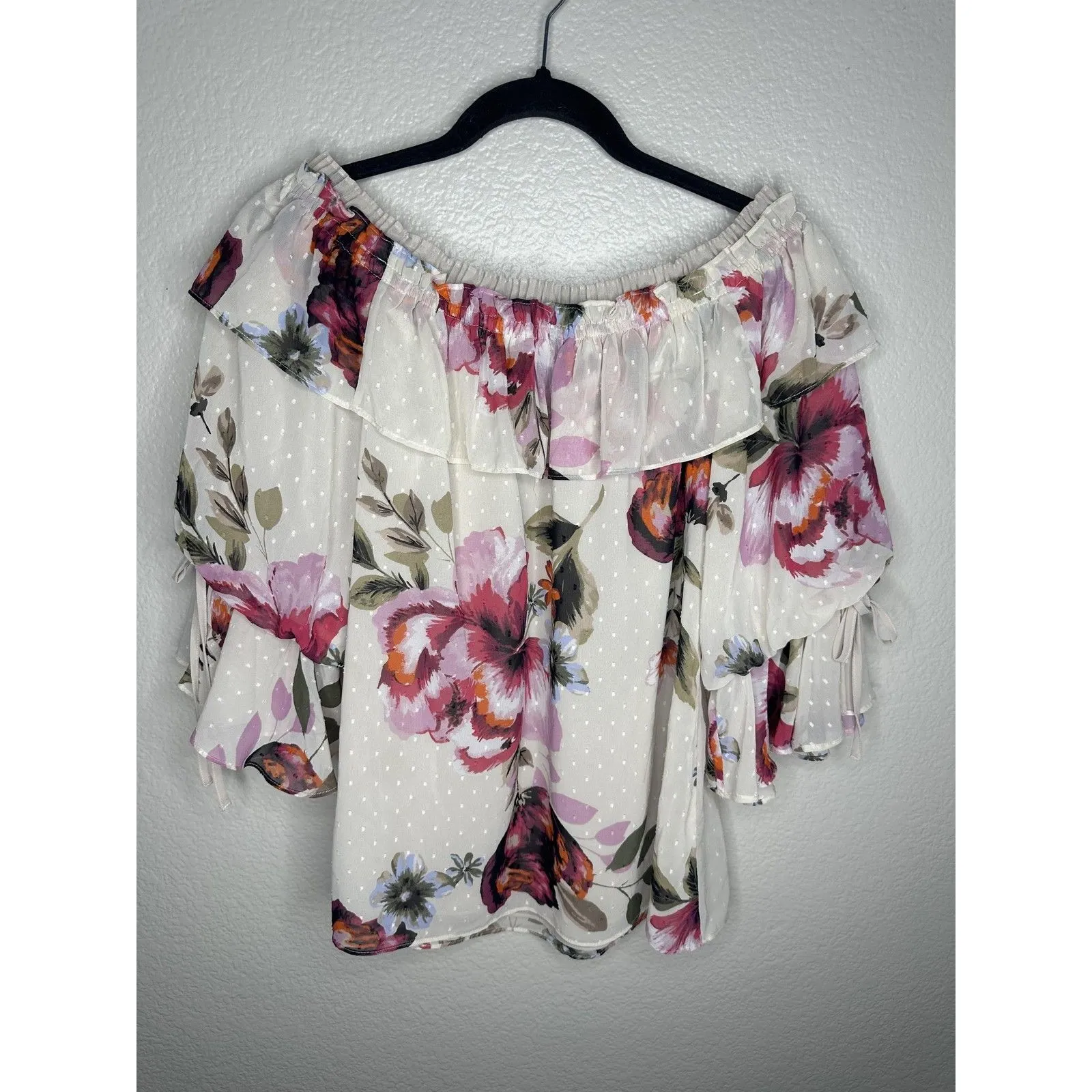 White House Black Market Blouse Womens Medium White Floral Ruffle Off Shoulder - Image 5