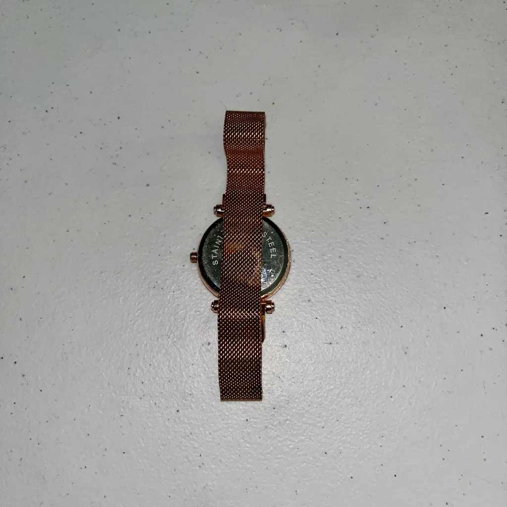 💙 Ulzzang Magnetic Closure Ladies Analog Watch Gold - Image 4