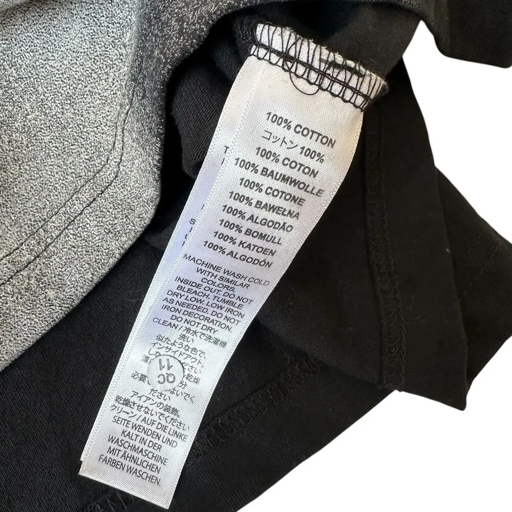 Taylor Swift Black Oversized The Eras Tour Sweater Women Size Medium | 33-30 - Image 4