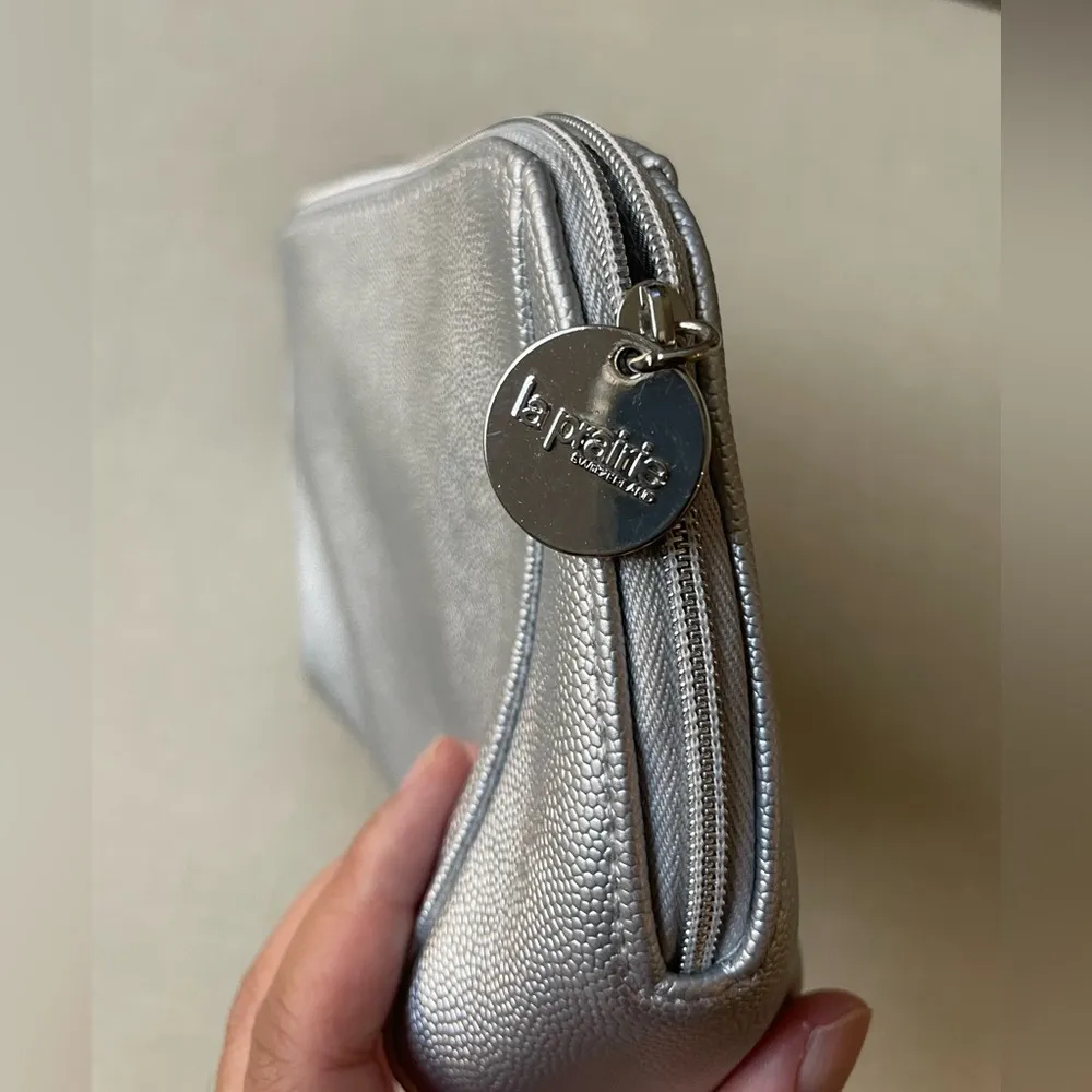 La Prairie Makeup Bag Silver - Image 5