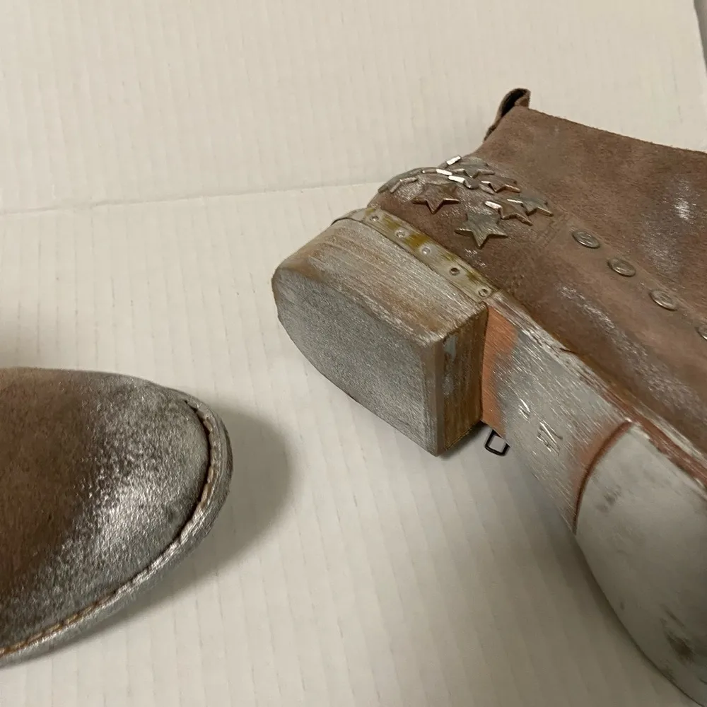 Mia booties Marrshal Gold Silver Stars Taupe Suede  size 7‎ Western - Image 13