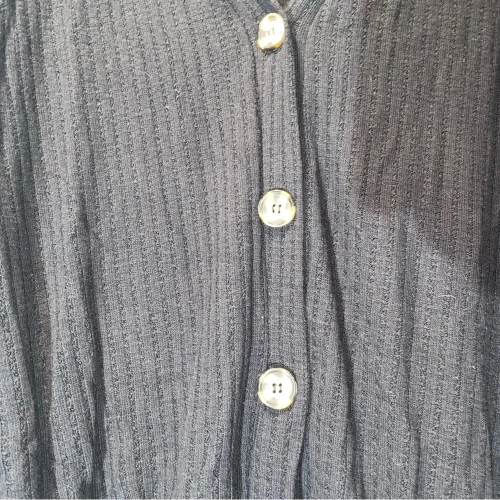 Fantastic Fawn Black Button Front Top Medium - Image 3