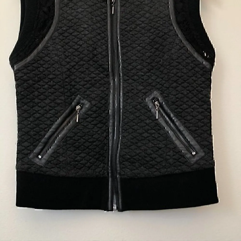 REBECCA TAYLOR Solid Black Quilted Bomber Vest Faux Leather Lace Trim Full Zip - Image 5