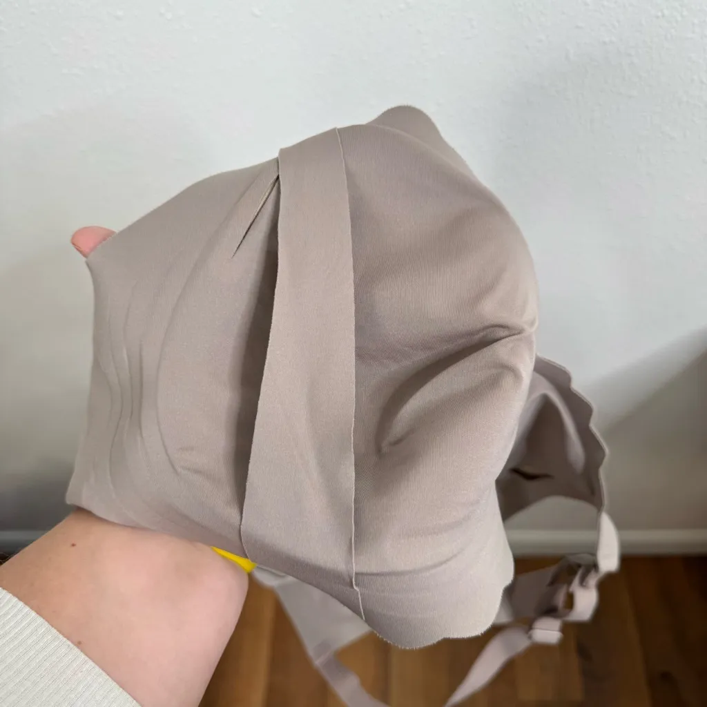 Momcozy Jelly Strip Seamless Nursing Bra‎ Size Xlarge - Image 6