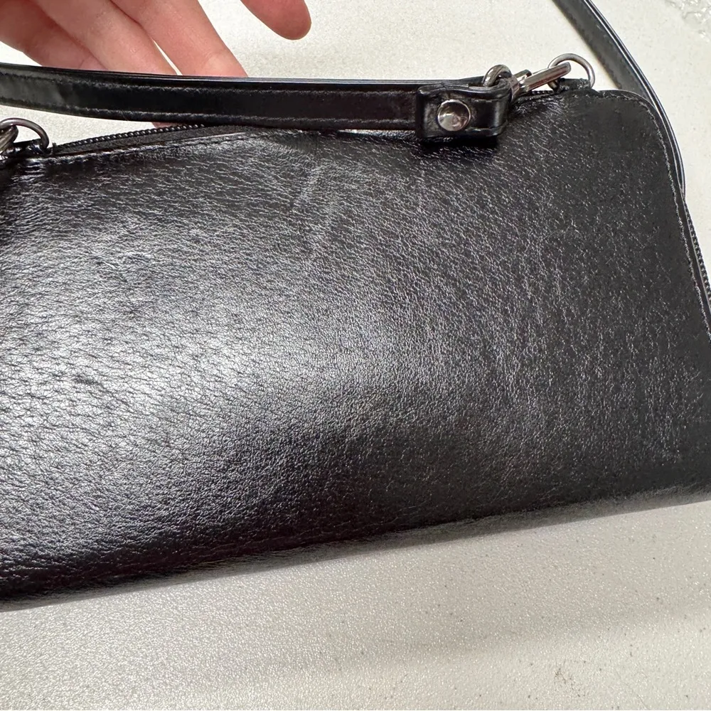 The Sak Black Leather Crossbody Mini Bag Handbag Purse Organizer Adjustable - Image 6