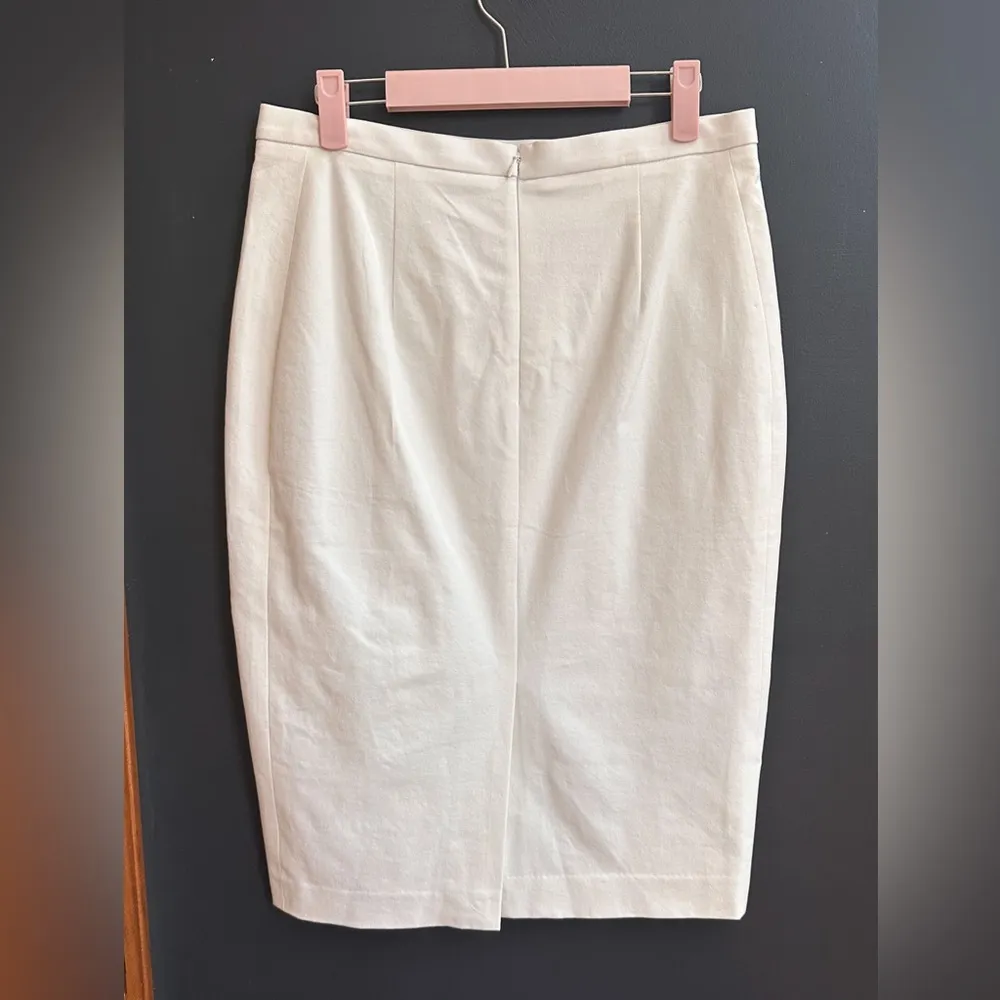 Ann Taylor Ivory Pencil Skirt Mid Length Lined Slit in Back - Image 2