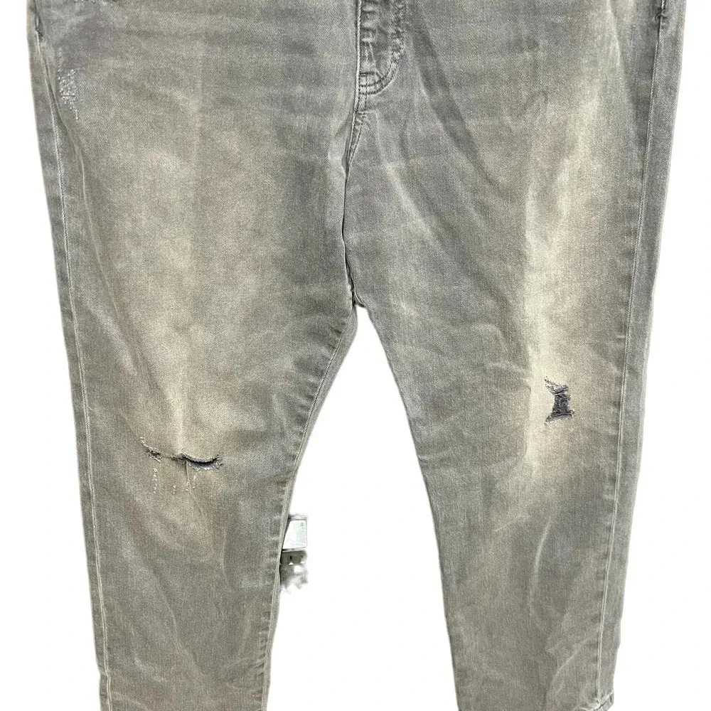 Anthropologie‎ Pilcro Borrowed Boyfriend Jeans Denim Distressed Gray Size 32 - Image 6