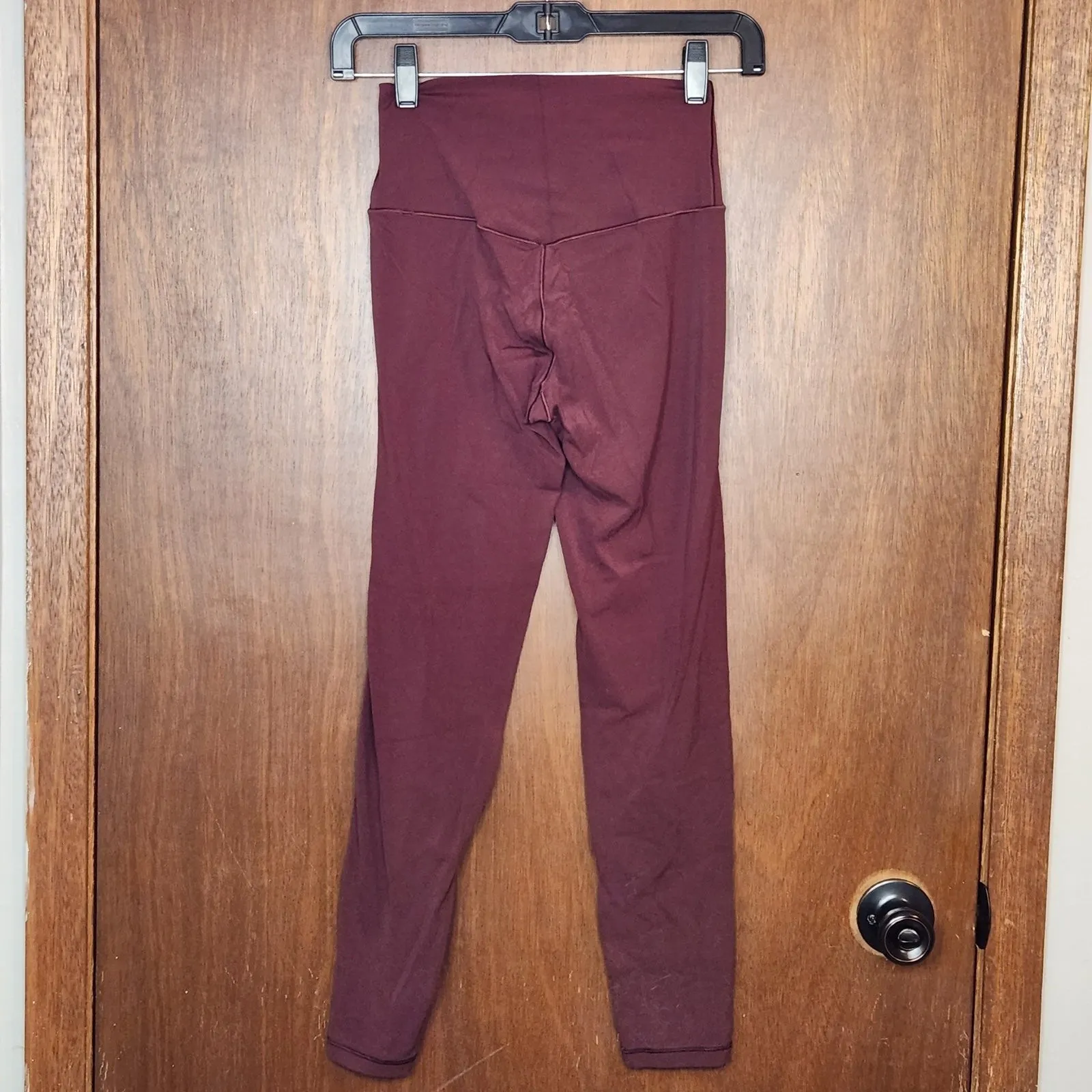 Offline By Aerie Woman’s Full Length Burgundy Athletic Leggings Size Small - Image 3