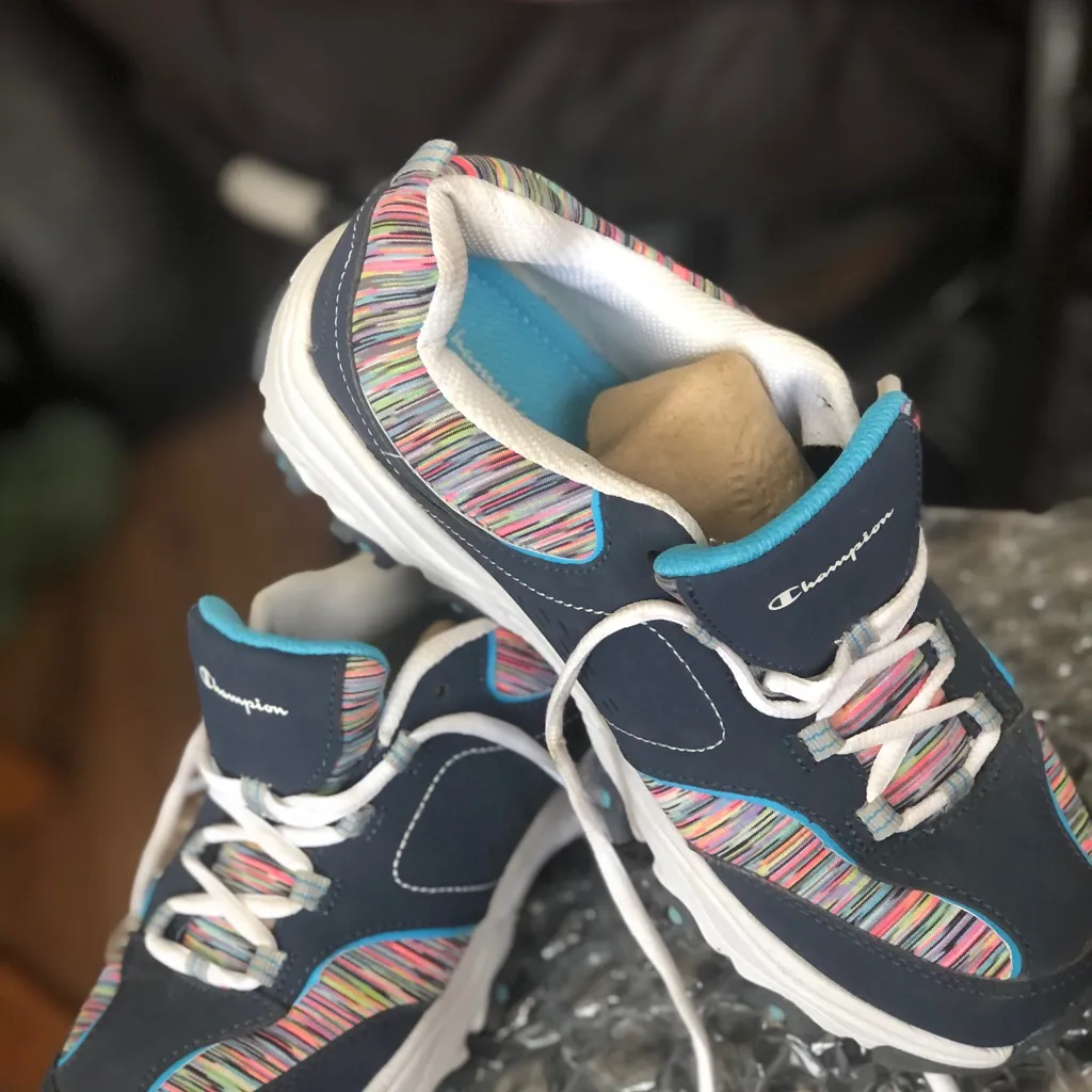 Women’s champion sneakers - Image 3