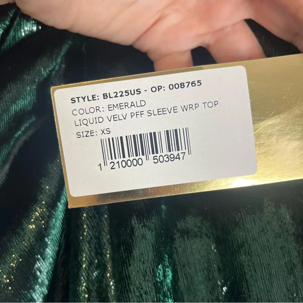 NWT PatBO Liquid Velvet Puff Sleeve Wrap Top Emerald Green XS - Image 6