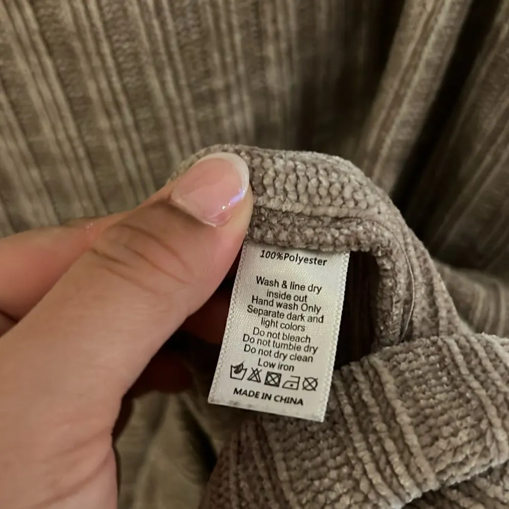 Joyfolie Oversized Leal Tan Sweater size L Tan Size L - Image 11