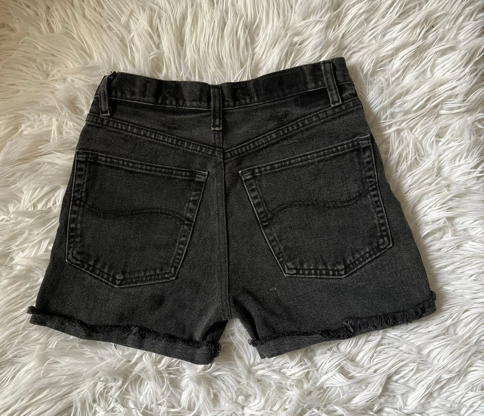 Lee Relaxed Fit Black Shorts - Image 2