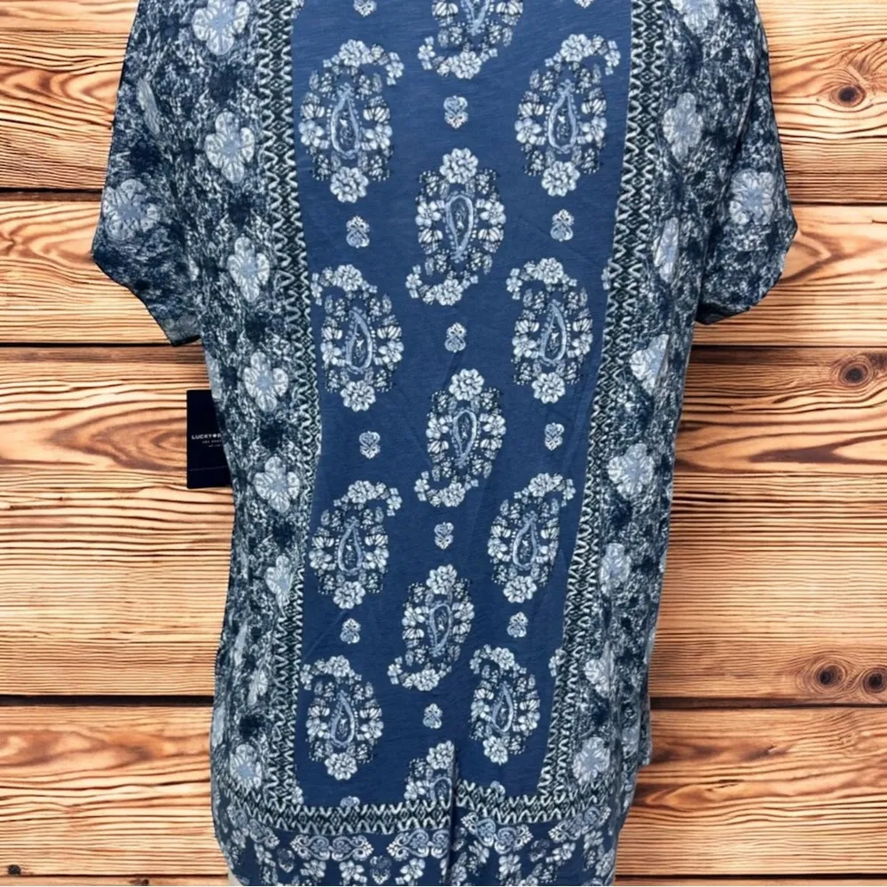 NWT Lucky Brand Blue Short Sleeve Large Paisley Print Top Shirt Tunic M - Image 5