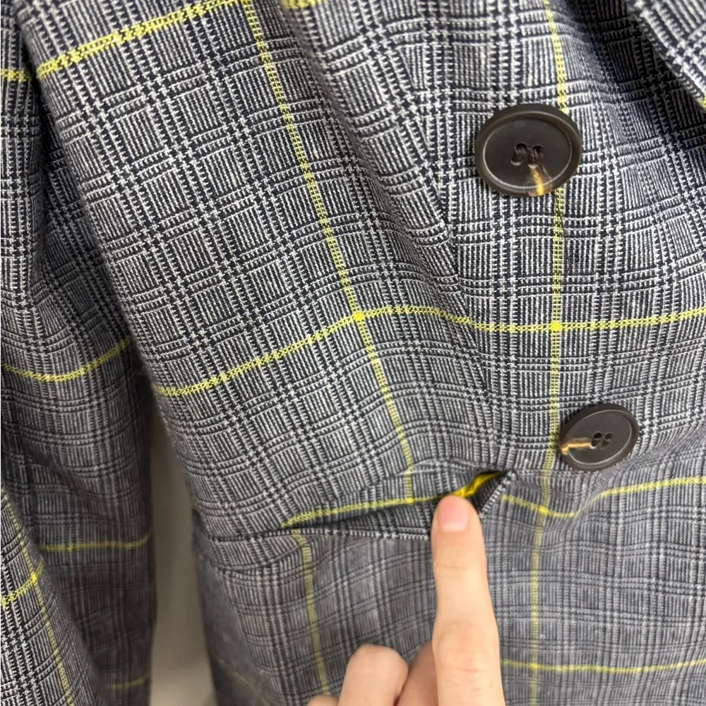 Boden Women’s Wool Blend Classic Plaid Blazer - Image 4