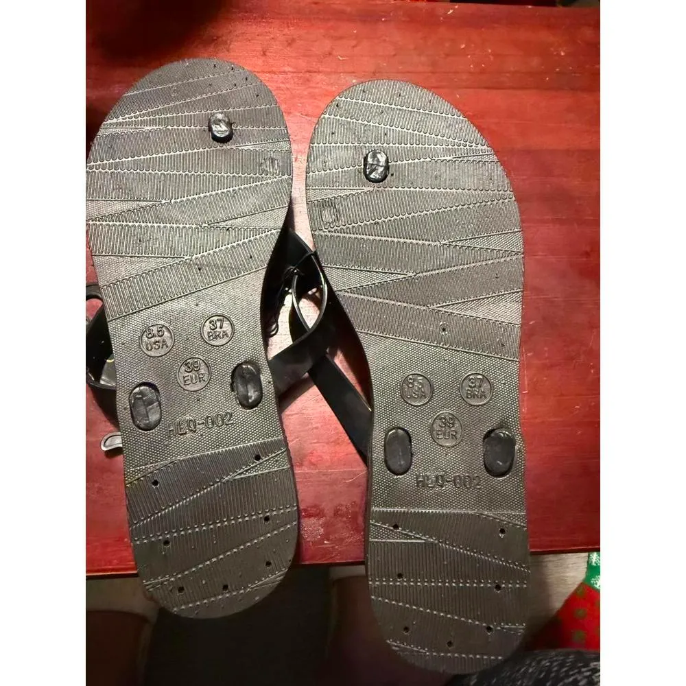 Charles Albert Women's Black Floral Flip Flops - Size 8 - Image 6